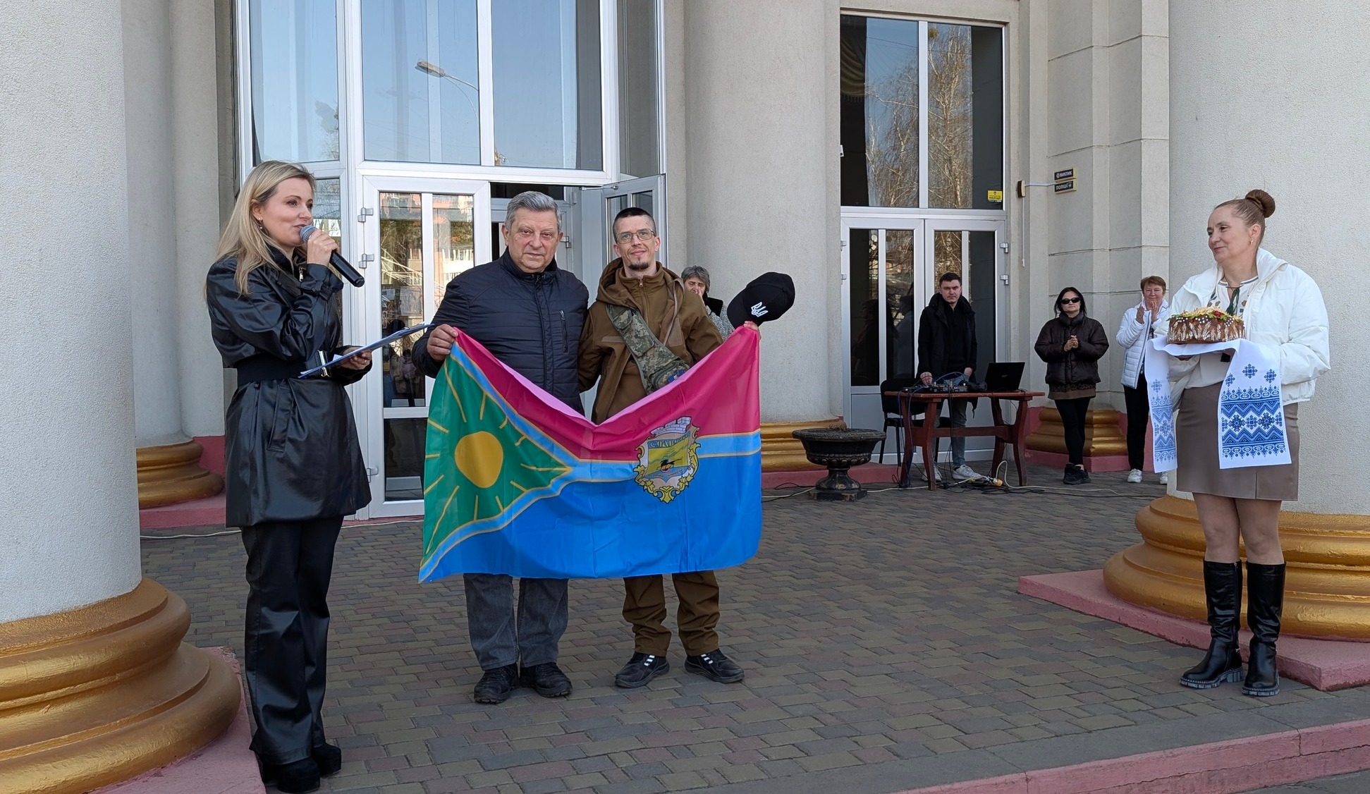 Повернувся з полону та одружився з коханою: історія захисника з Хмельниччини
