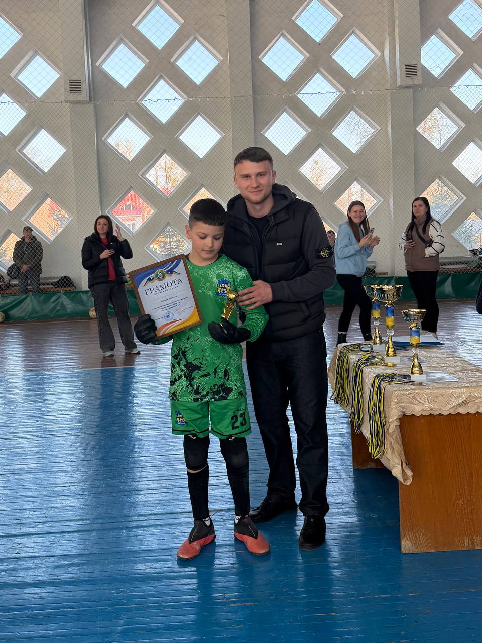 Новини Вінниці - фото з Дівчинку визнали найкращою в чемпіонаті області серед юнаків