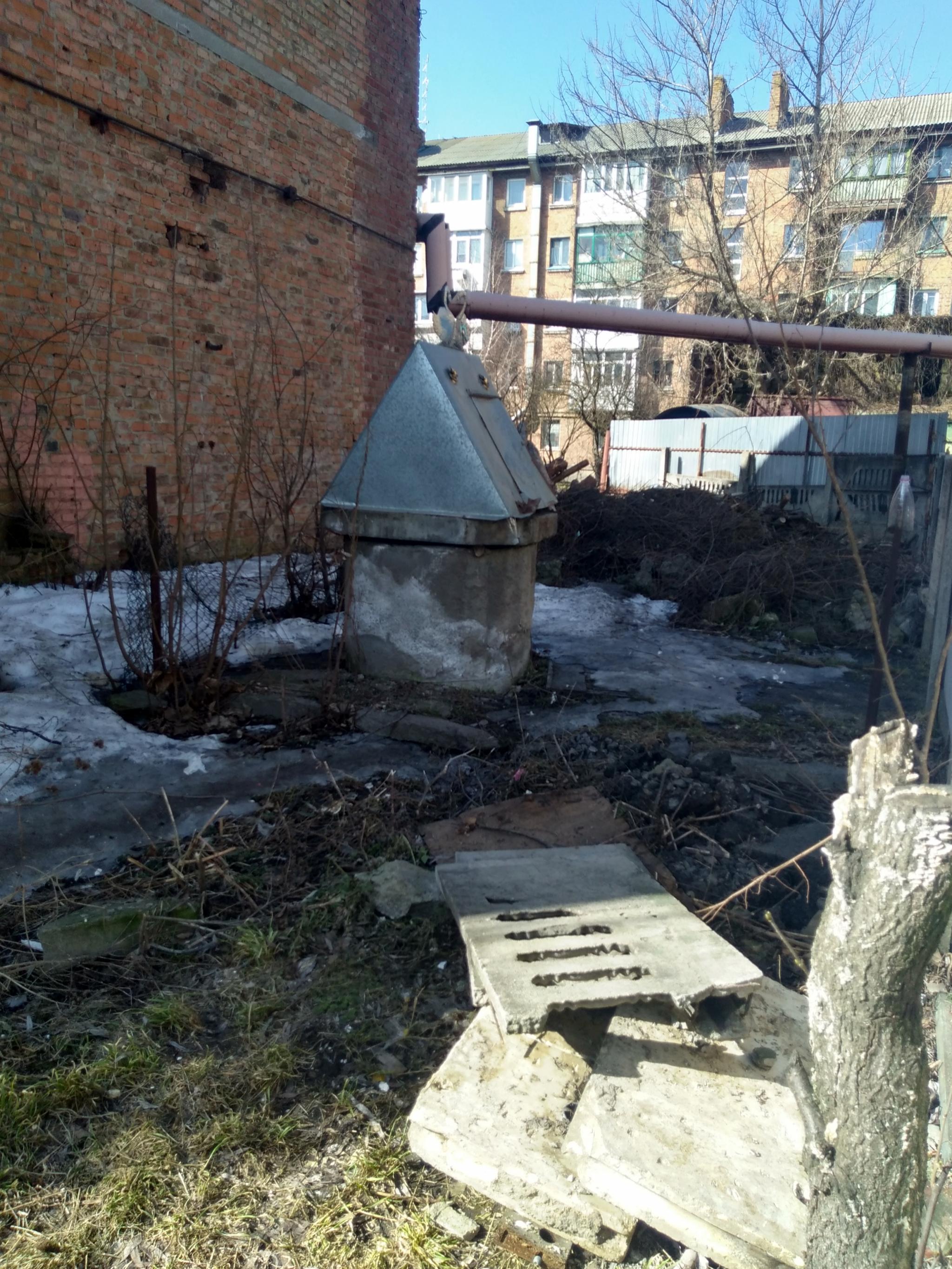 Новини Козятина - фото з «В дворі за магазином «Пан Економ» ми скоро будемо топитися»