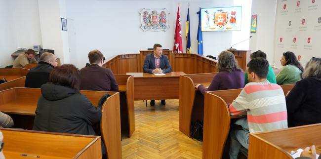 Новини Вінниці - фото з Зарядка для електрокарів прямо у дворі багатоповерхівок? У Вінниці обговорюють новий пілотний проєкт