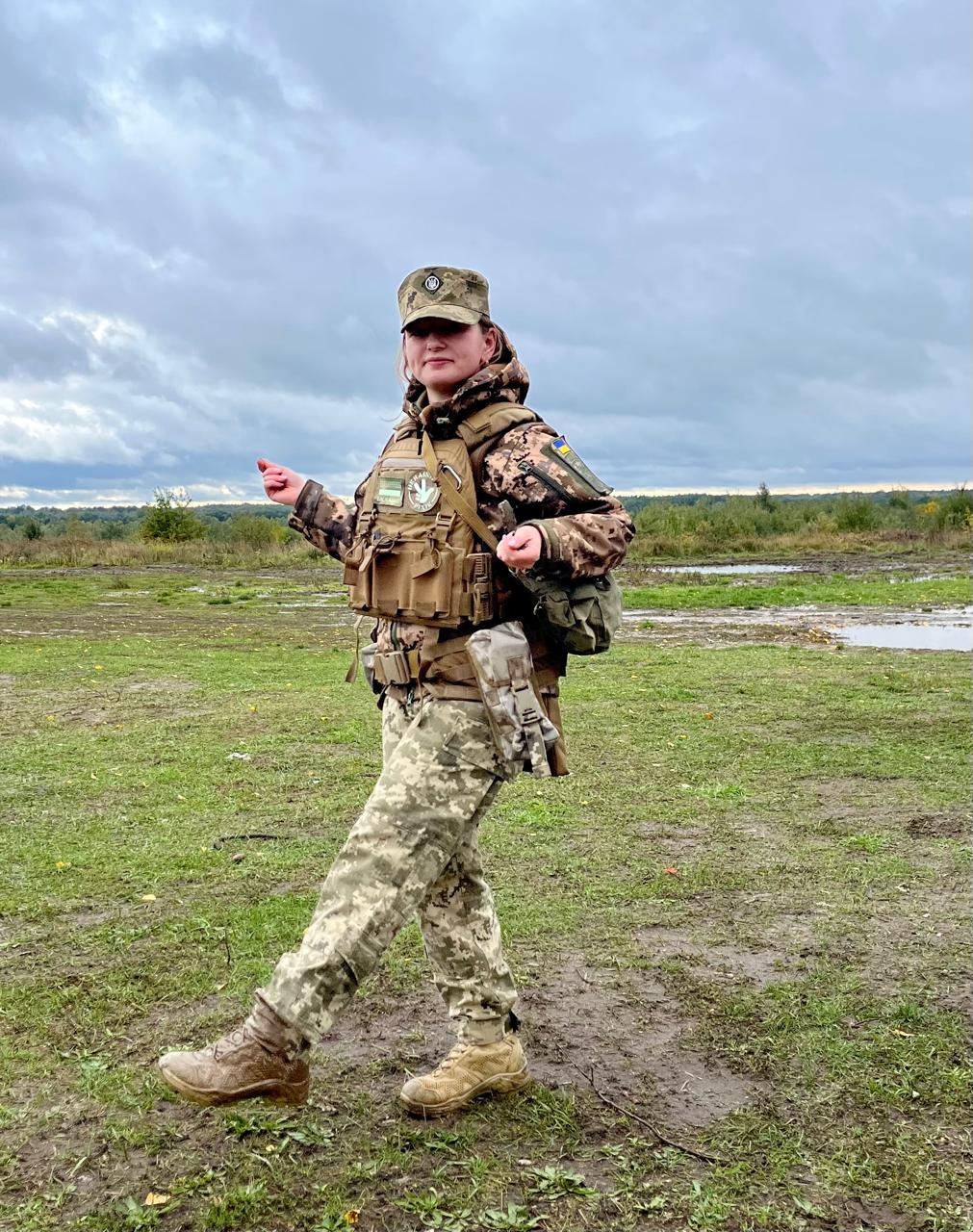 Новини Тернополя - фото з На рингу війни: колишня боксерка гартує дух артилеристів