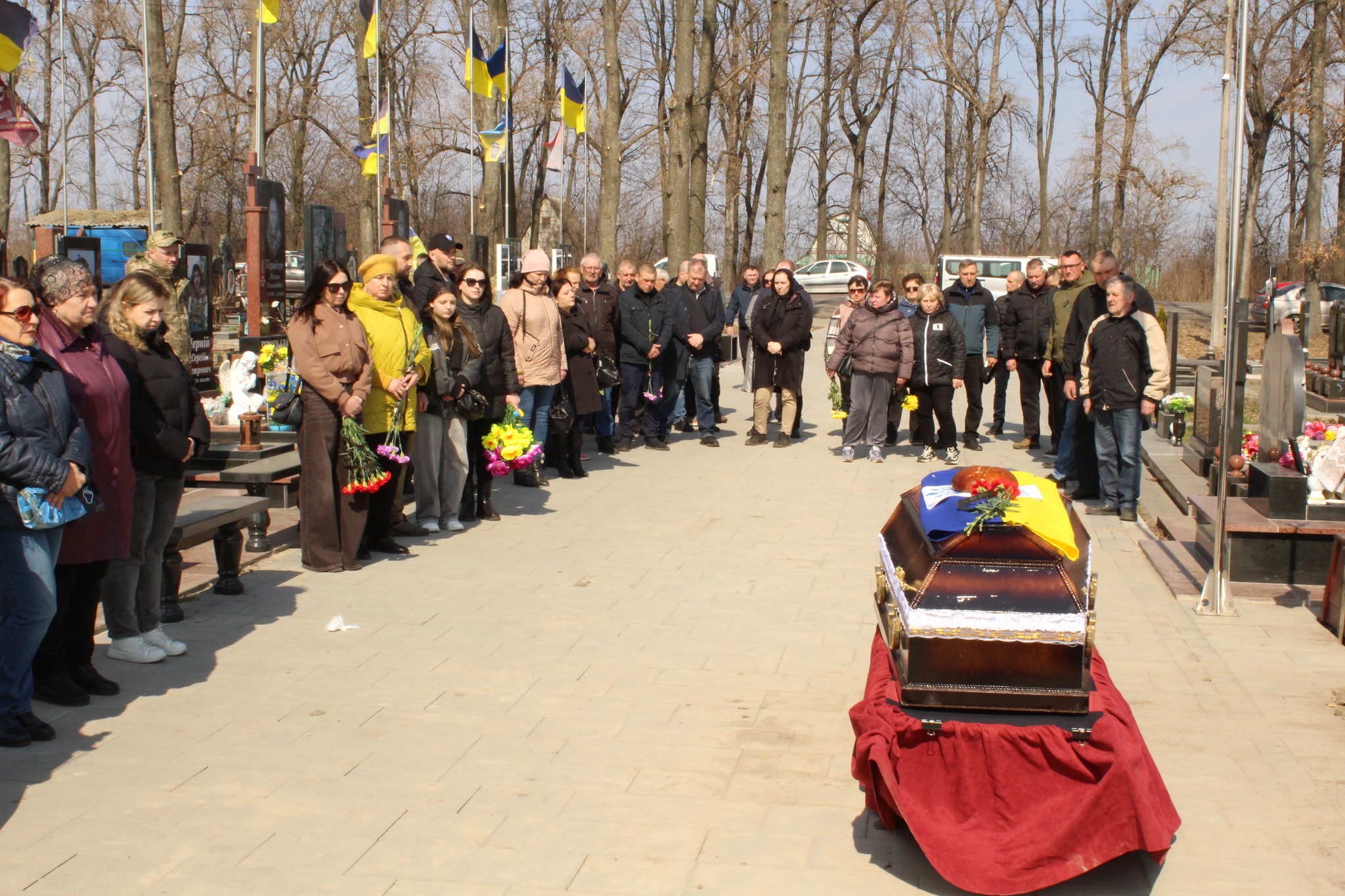 Новини Козятина - фото з Він був важко поранений, побратими радили списатися, а він сказав «я не можу без вас»