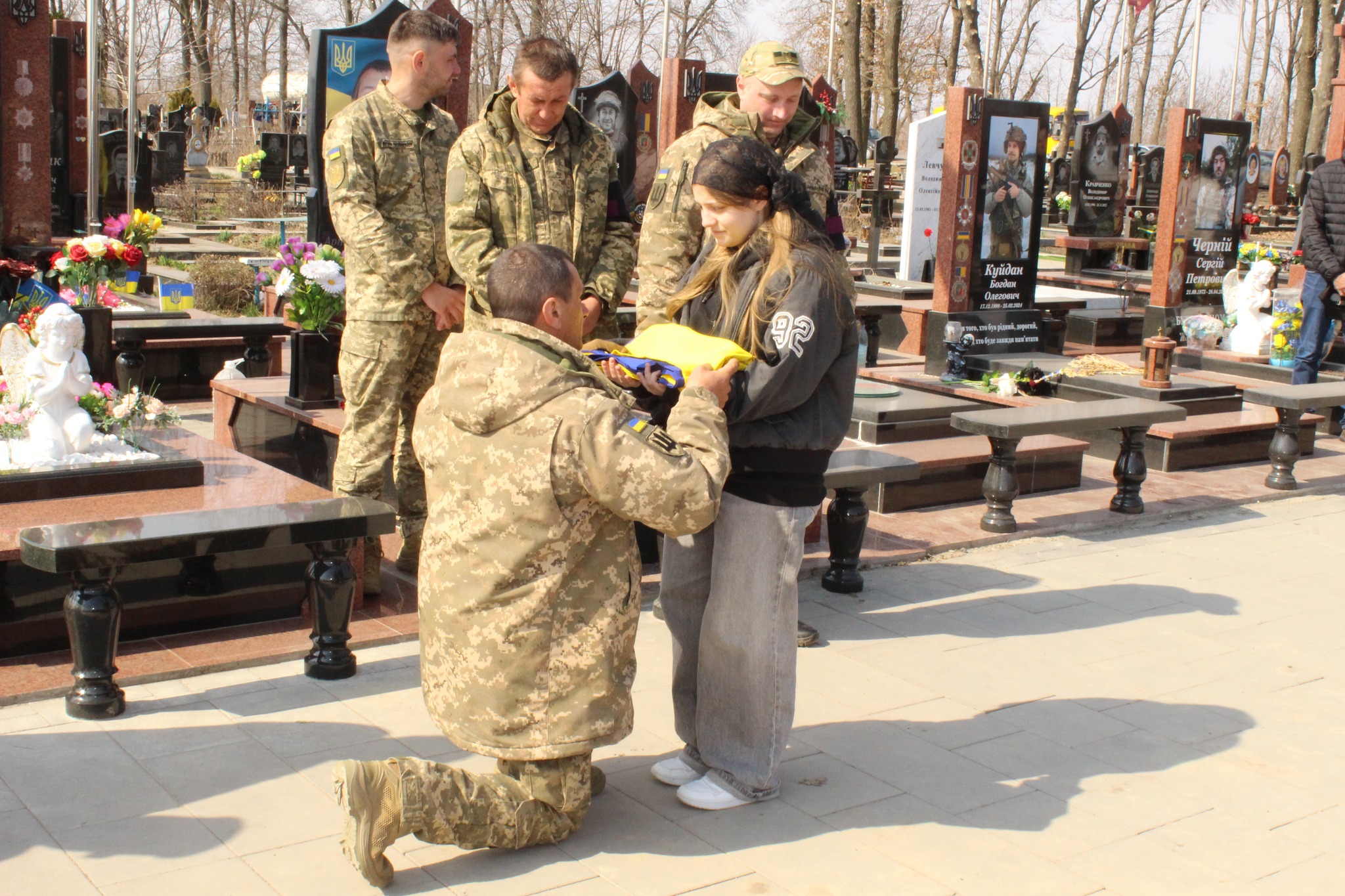 Новини Козятина - фото з Він був важко поранений, побратими радили списатися, а він сказав «я не можу без вас»