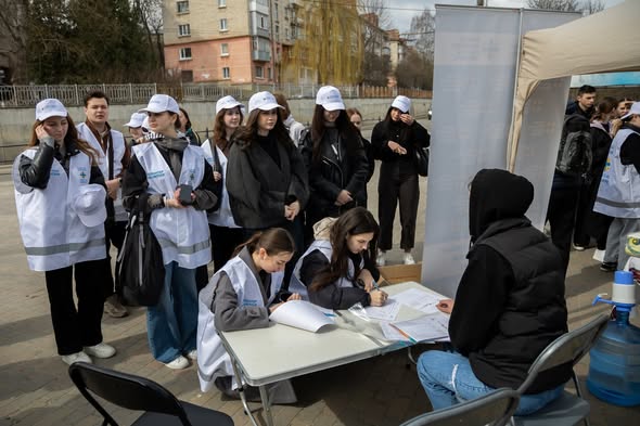 Понад 50 мішків сміття зібрали під час екоакції у парку «Сопільче»