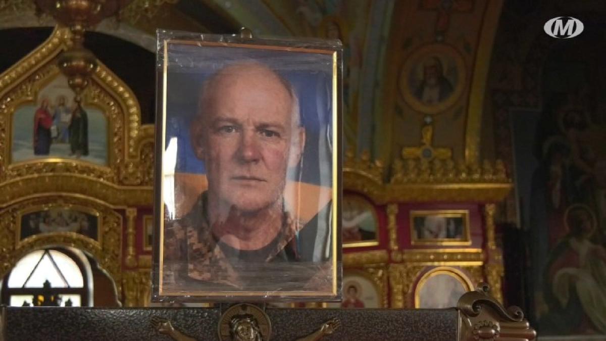 Новини Хмельницького - фото з У Хмельницькому попрощалися з двома захисниками: Андрієм Семенюком та Віталієм П’ятаком Віталій П’ятак