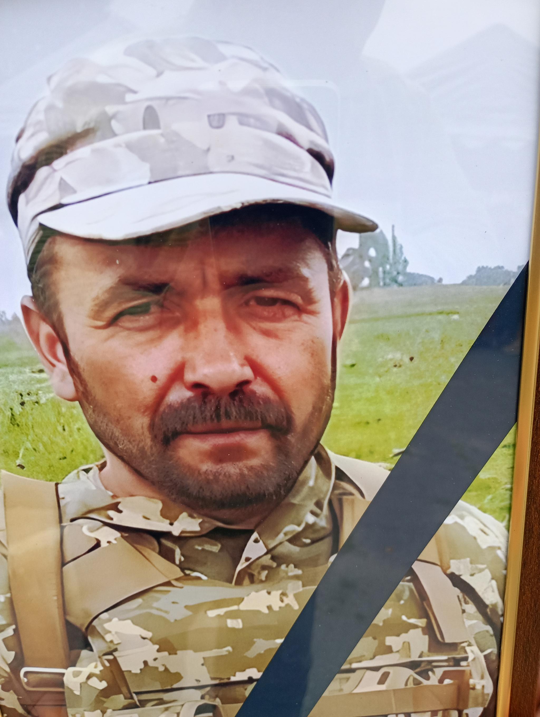 Новини Козятина - фото з Найвищою ціною життя Сергія були не його нагороди, а шана, любов і вдячність людей
