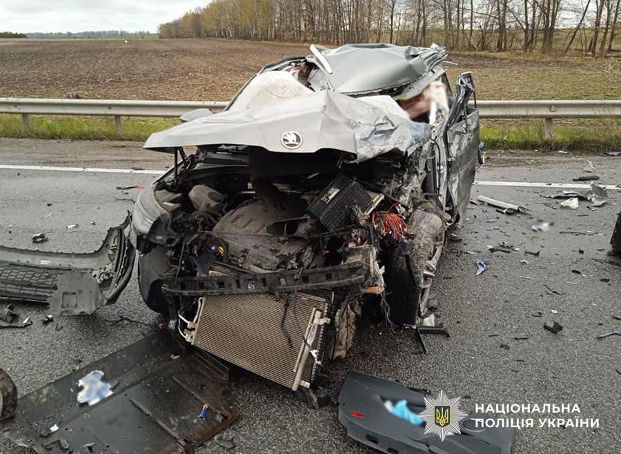 Новини Житомира - фото з Поблизу Глибочиці в ДТП травмовано водія легковика