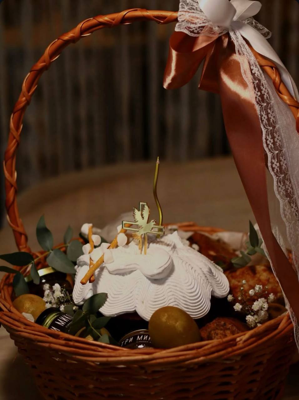 Новини Тернополя - фото з Від 1 960 гривень за наповнений кошик до Великодня: що пропонують ресторани Тернополя