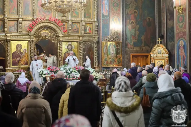 Новини Вінниці - фото з У Спасо-Преображенському соборі тривають великодні богослужіння. Розклад освячення кошиків
