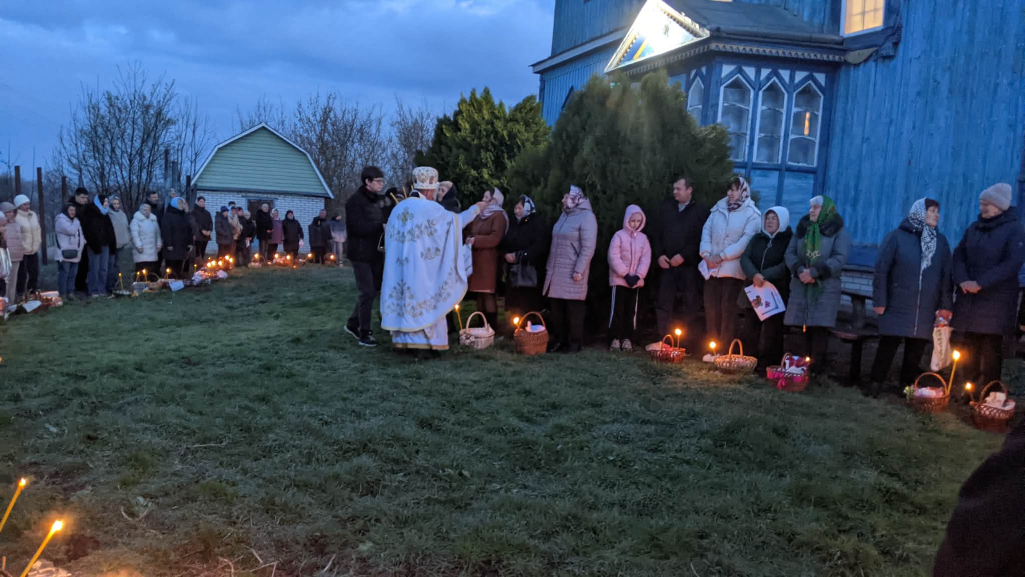 Новини Козятина - фото з Навіть важко пригадати, коли у Свято -Успенській церкві було стільки багато людей