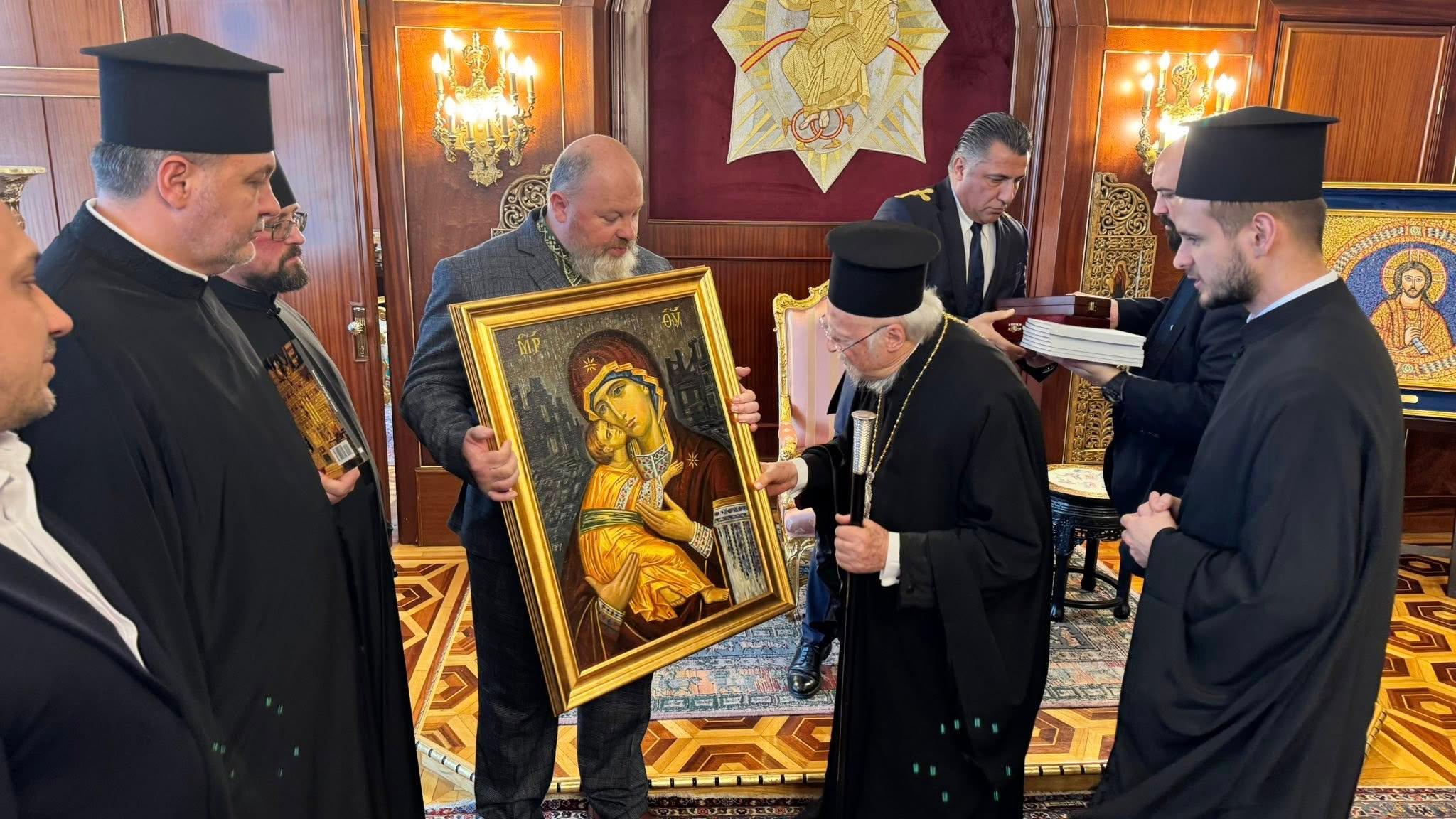 Новини Козятина - фото з Предстоятель ПЦУ Митрополит Епіфаній відзначив Миколу Філонова орденом Святителя Миколая (БФ «Український Альянс»)