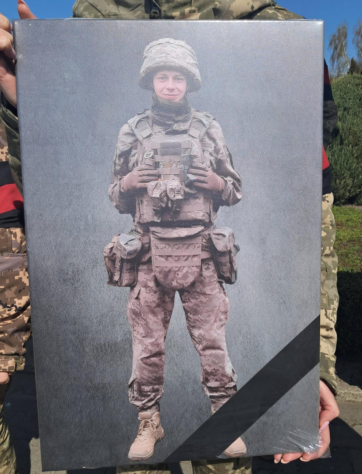 Новини Хмельницького - фото з Їм було 25 і 26: на Хмельниччині попрощалися з двома воїнами Вадим Тітов