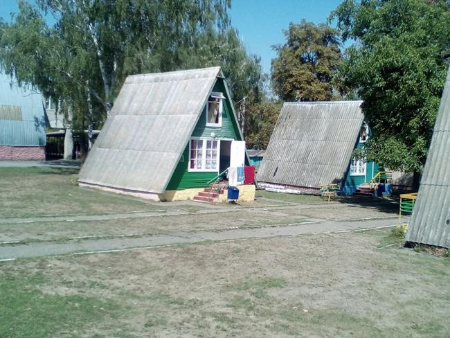 Новини Вінниці - фото з Знести не можна залишити — чому влада вимагає зрівняти із землею дитячий табір «Веселка» у Високому?