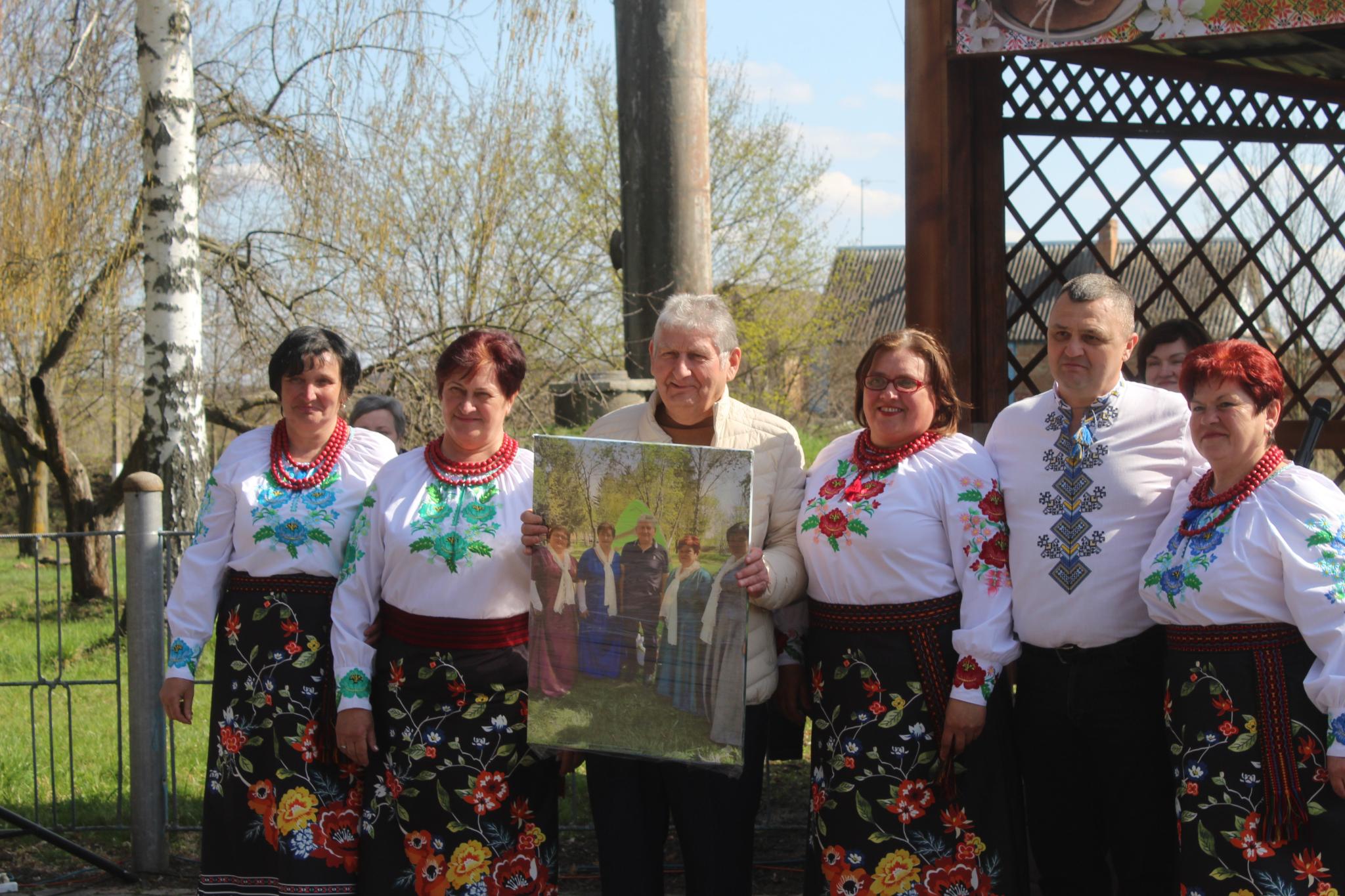 Новини Козятина - фото з Гуляй громадо! Ярмарок талантів на 3-му фестивалі народної творчості у Вернигородку