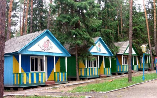 Новини Вінниці - фото з Знести не можна залишити — чому влада вимагає зрівняти із землею дитячий табір «Веселка» у Високому?