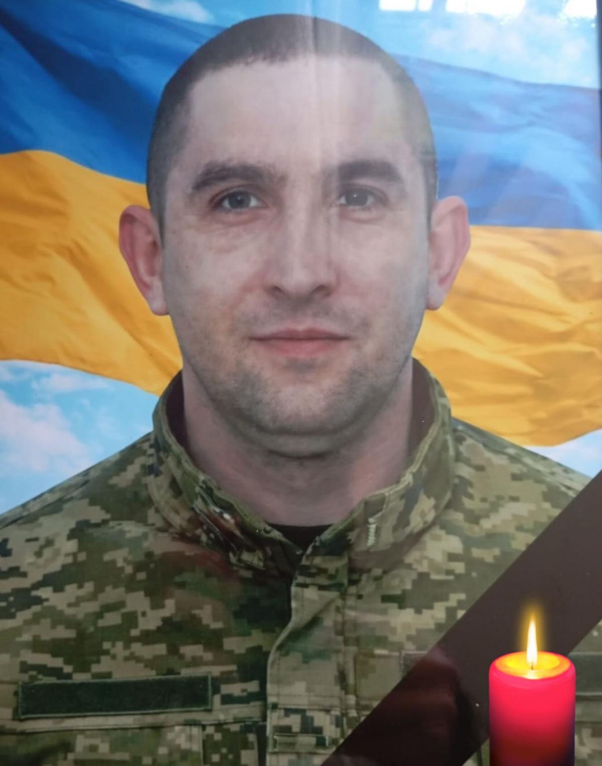 Новини Хмельницького - фото з На щиті повертаються четверо воїнів з Хмельниччини: Борис Єдинак, Андрій Назарчук, Олександр Ткачук та Сергій Панамарчук Сергій Панамарчук