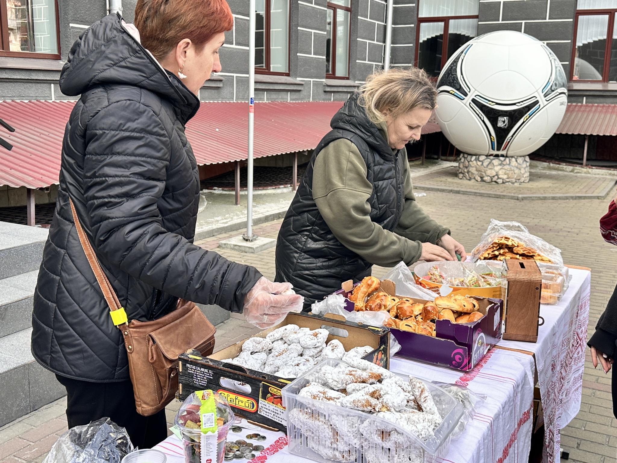 Новини Тернополя - фото з Ярмарок для фронту: у Тернополі збирають на авто для сил безпілотних систем
