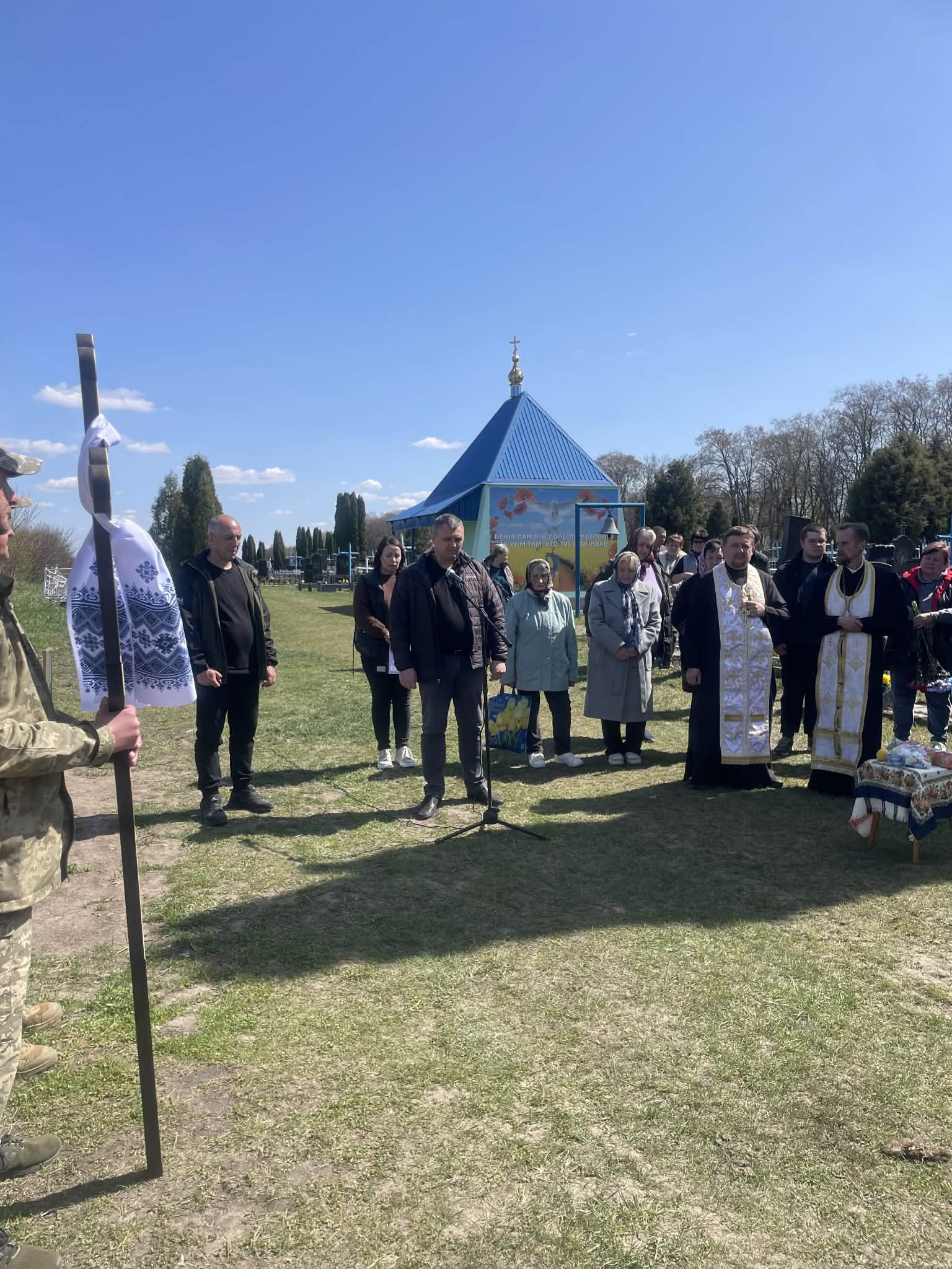 Новини Козятина - фото з Олександр своєї сім’ї не мав та палко любив своїх 9 похресників