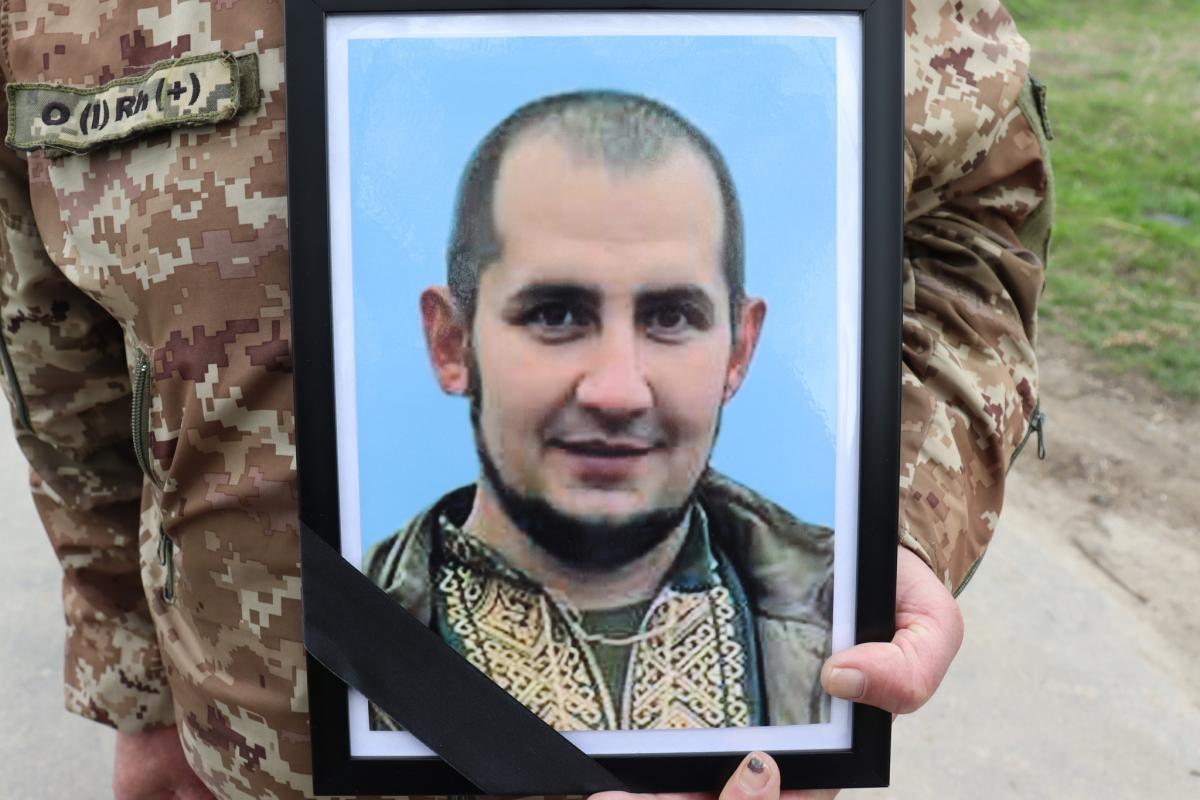 Михайло Константінов