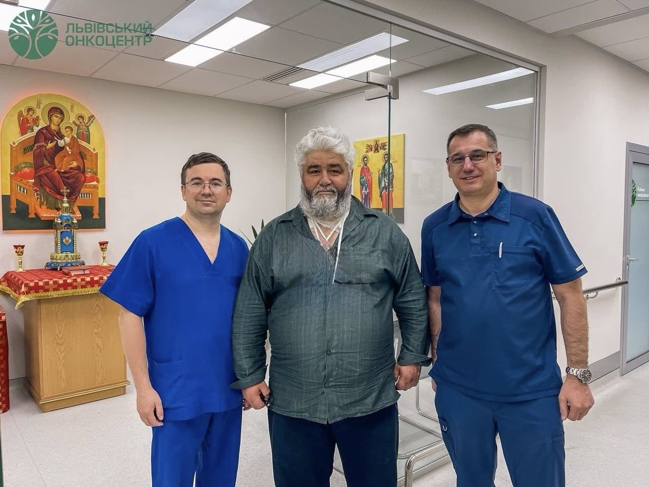 Священнику з Хмельниччини провели складну операцію через рецидив раку