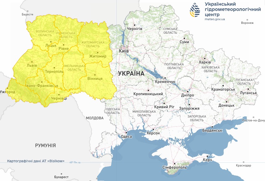 На Хмельниччині оголосили жовтий рівень небезпеки: область накриють грози