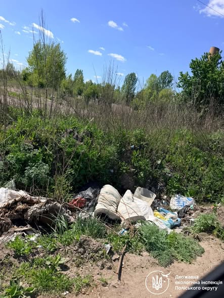 Новини Житомира - фото з У Житомирі на узбіччі вул. Андріївської виявлено несанкціоноване звалище відходів