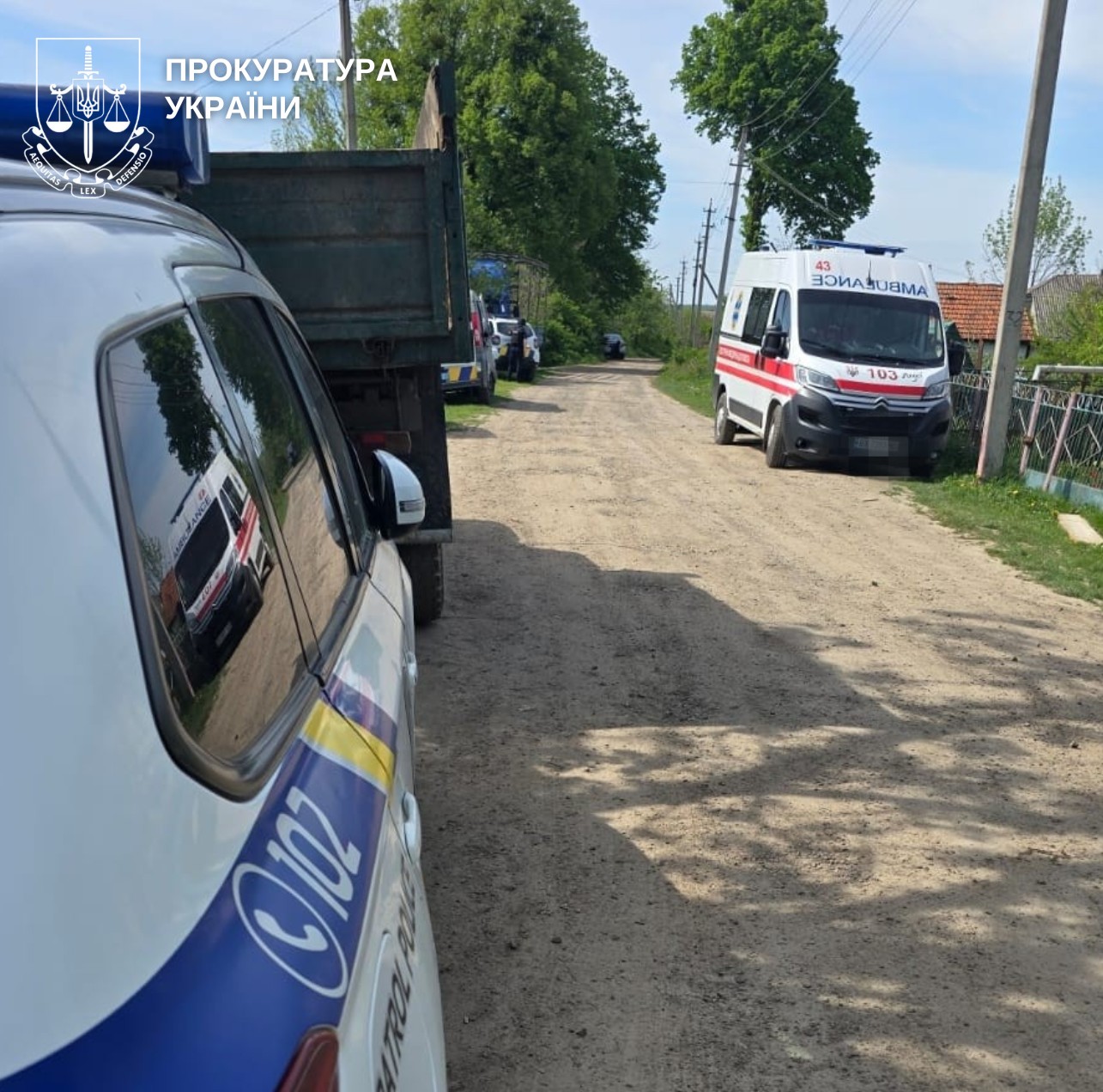 На Хмельниччині невідомий чоловік стріляв у поліцейських: є загиблий, нападника розшукують