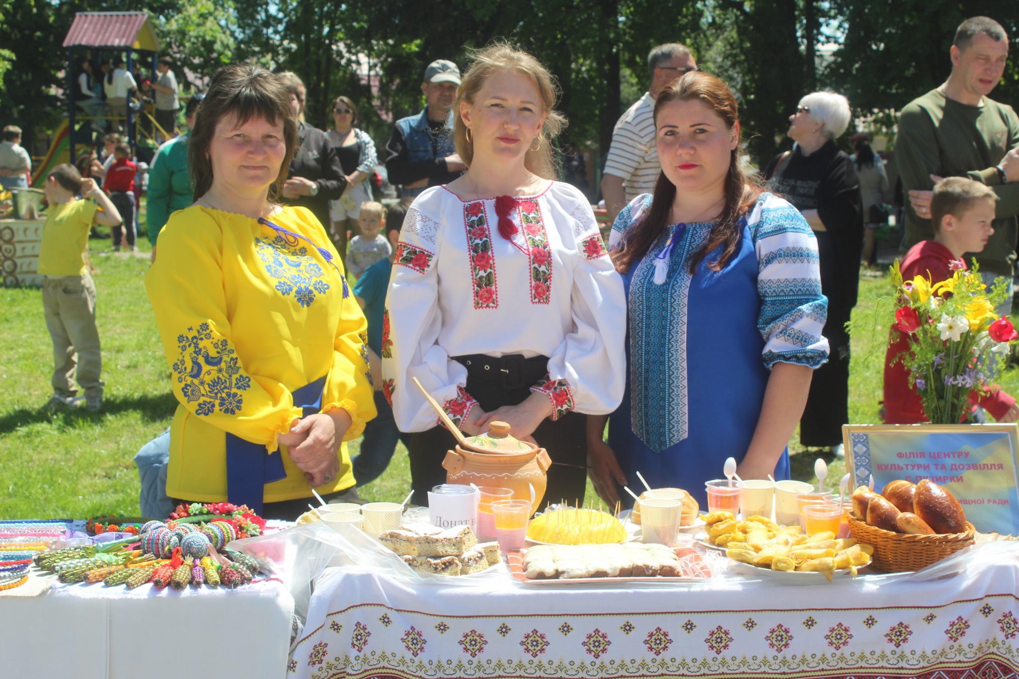 Новини Козятина - фото з У кухарок золоті руки, а в артистів — голоси. Фестиваль колотухи перевершив очікування