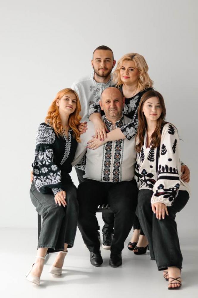 Новини Хмельницького - фото з Хмельничани відзначають День вишиванки: огляд соцмереж