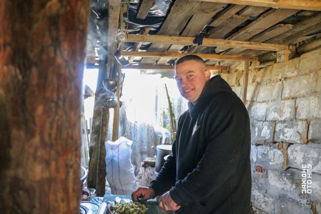 Новини Вінниці - фото з «Після повернення з позицій треба відновитися». Бійці вінницького 40-го полку показали свій побут на фронті