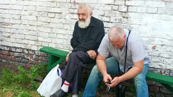 Новини Хмельницького - фото з У Хмельницькому засудили колишнього митрополита УПЦ Антонія: деталі справи та гучні скандали навколо екс-керуючого Антоній Фіалко із пакетом готівки під ногами, фото Суспільного