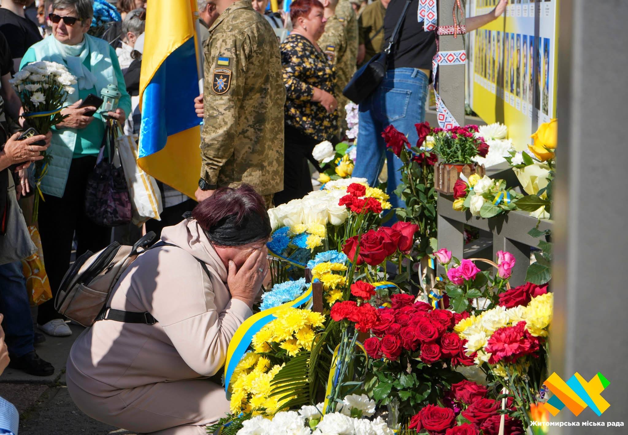 Новини Житомира - фото з У Житомирі з`явився 15-й стенд на Алеї Героїв