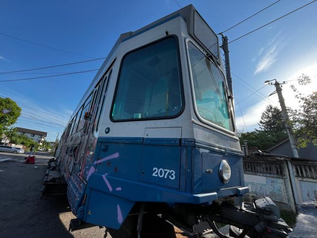 Новини Вінниці - фото з Трамвайний парк Вінниці поповнили ще три вагони Tram 2000 зі Швейцарії