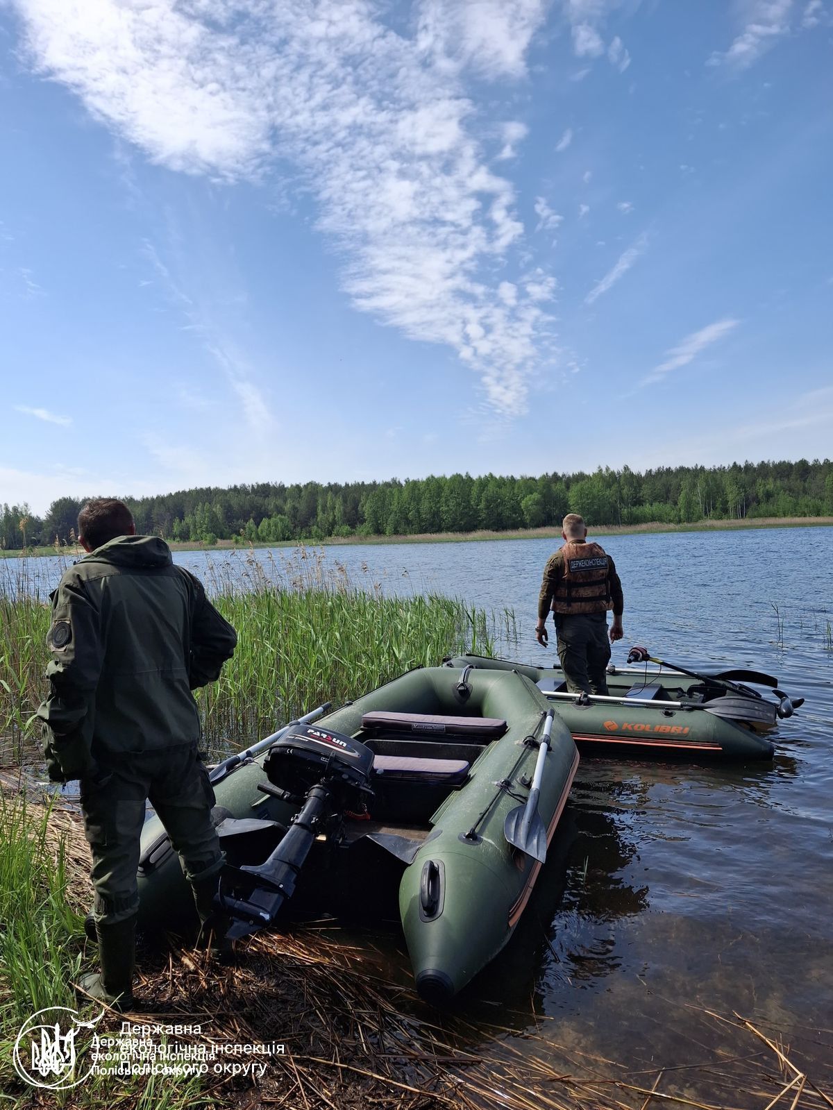 Новини Житомира - фото з Екоінспектори вилучили понад 500 метрів браконьєрських сіток на річці Ірша