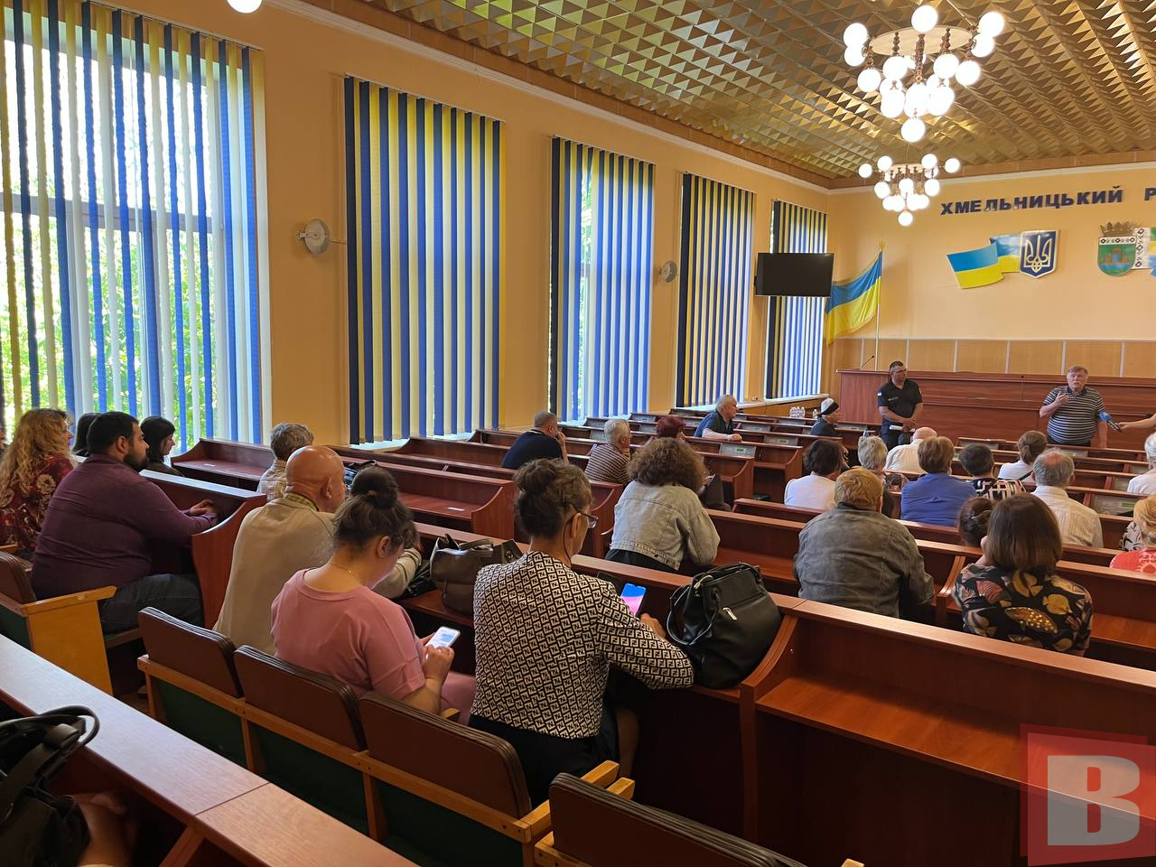 Новини Хмельницького - фото з Долю хмельницької ЦРЛ мали вирішити на сесії райради: чому вона не відбулась