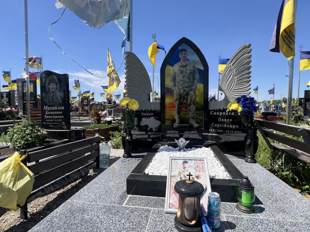 Новини Вінниці - фото з Майорять сотні стягів: який вигляд має Алея Героїв на Сабарівському цвинтарі