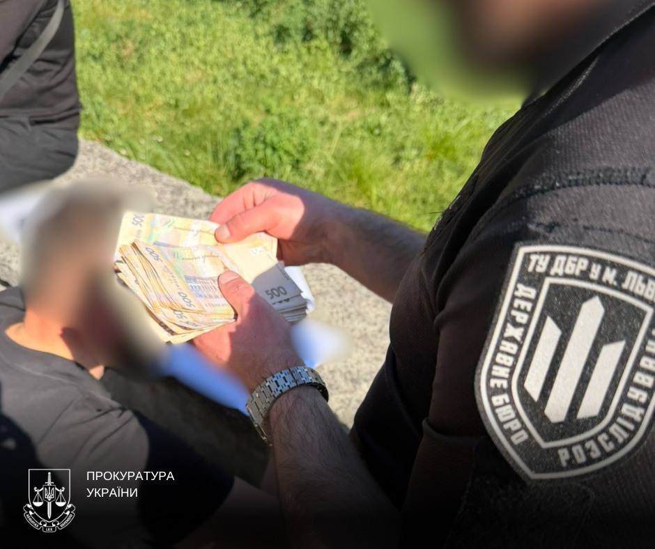 Новини Тернополя - фото з У Тернополі на хабарі викрили підполковника
