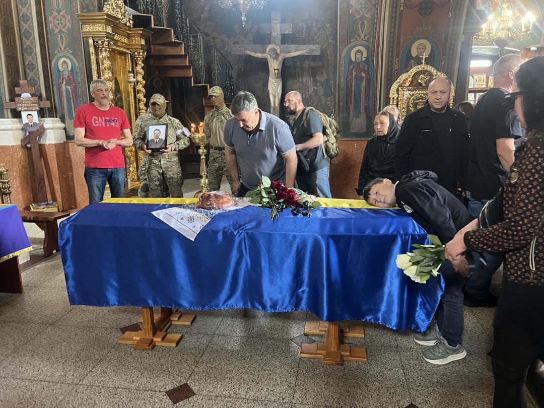Новини Вінниці - фото з «Міг залишитися за кордоном — але повернувся». У Вінниці попрощалися з 22-річним Єгором Басюком