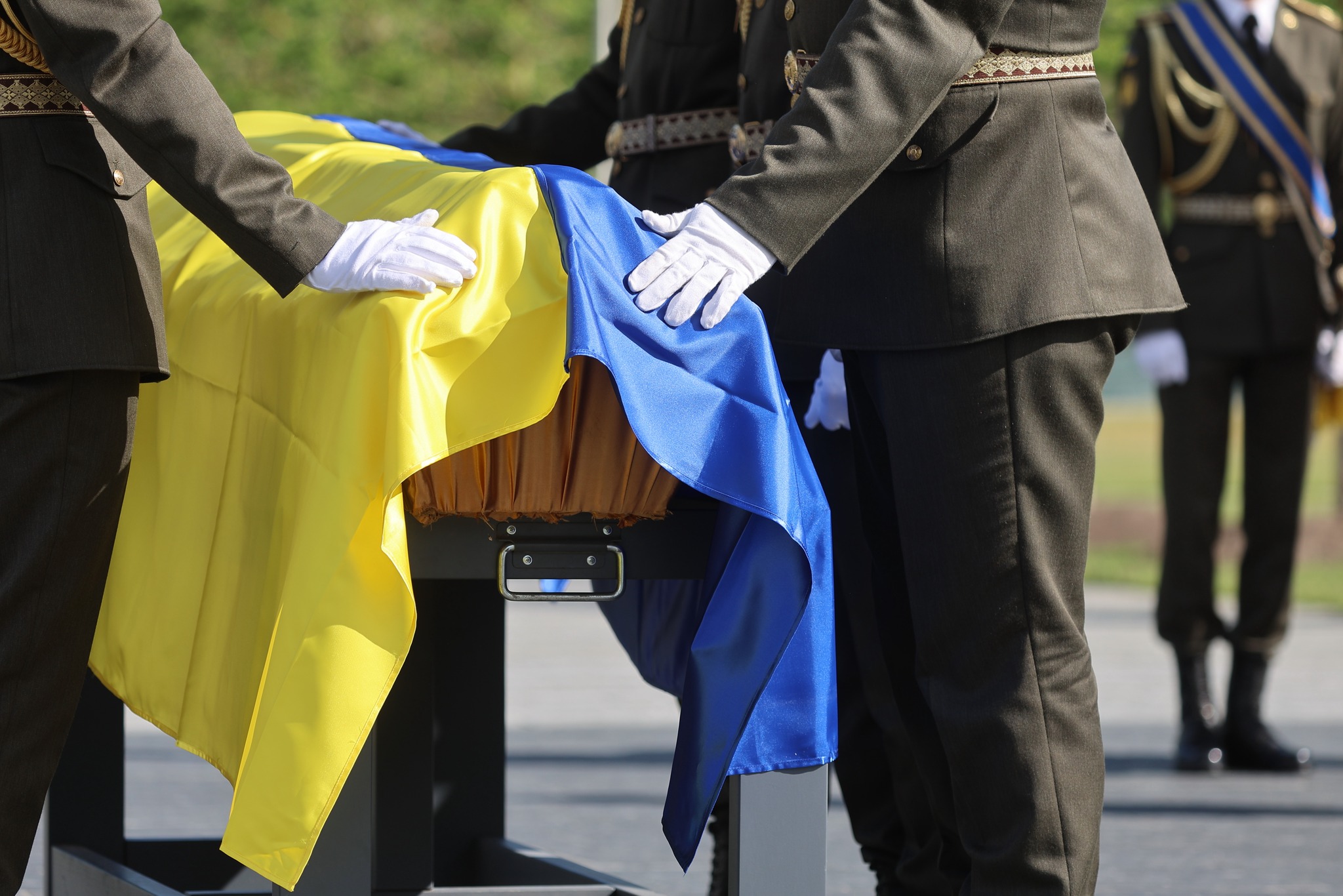 Новини Тернополя - фото з На Національному військовому меморіальному кладовищі поховали 16 невідомих захисників України