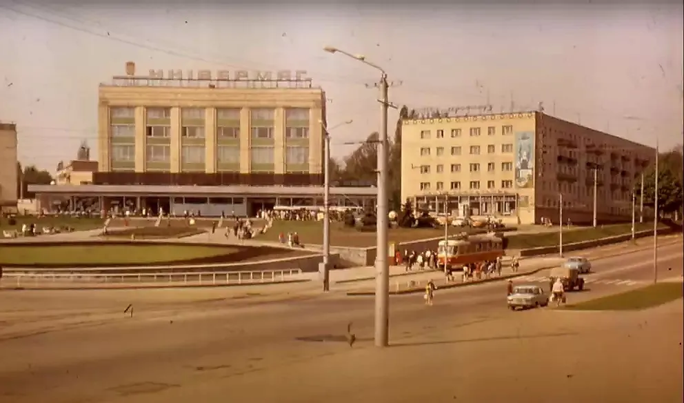 Новини Вінниці - фото з Вінниця пів століття тому: від масштабного будівництва до дефіцитних черг і білосніжних катерів