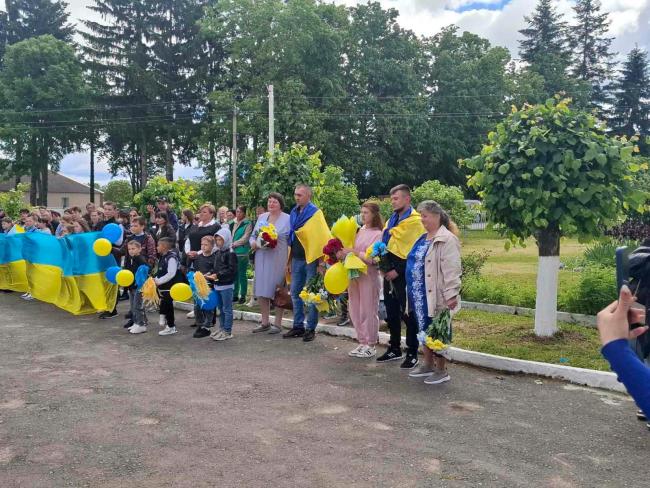 Новини Вінниці - фото з Із російського полону до рідної громади повернулися двоє захисників із Сутисківської громади
