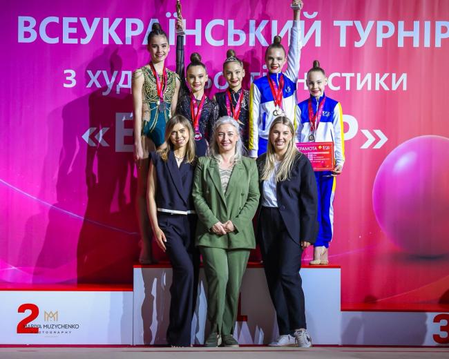 Новини Вінниці - фото з Блиск стрічок і бездоганна грація 800 гімнасток підкорили Вінницю під час турніру Elite Cup 2026
