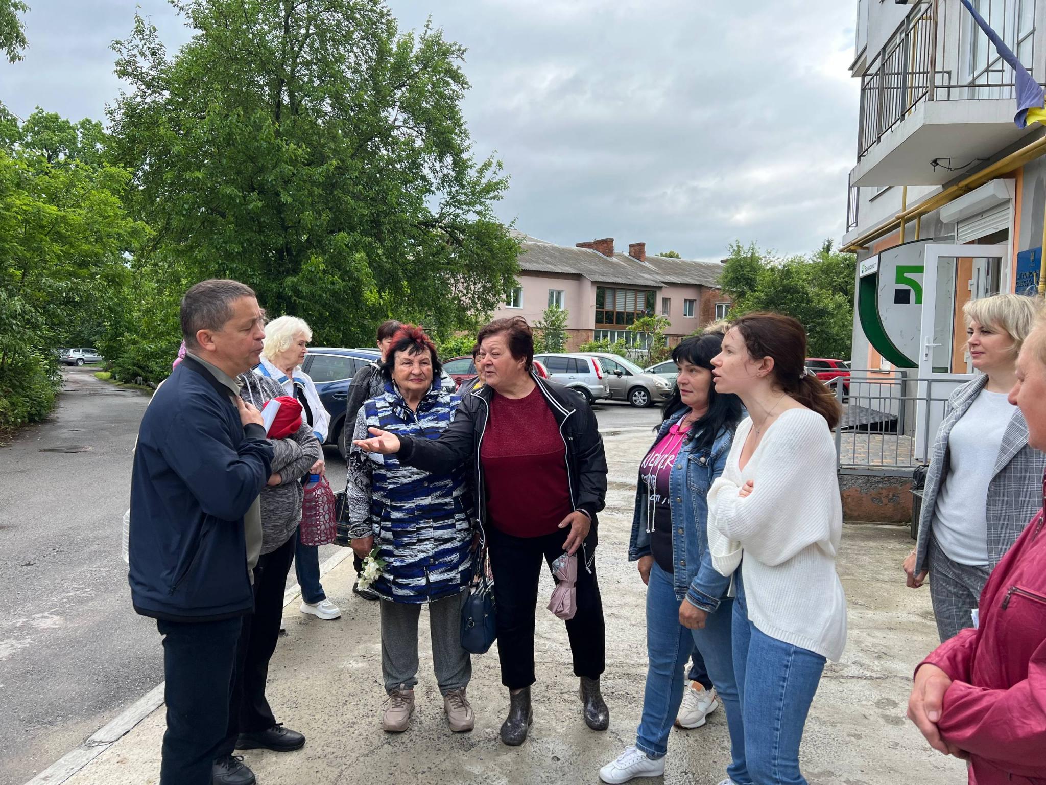 Новини Вінниці - фото з «Каналізаційні відходи течуть по подвір’ю»: чому в Агрономічному вже кілька днів проблеми з водою?