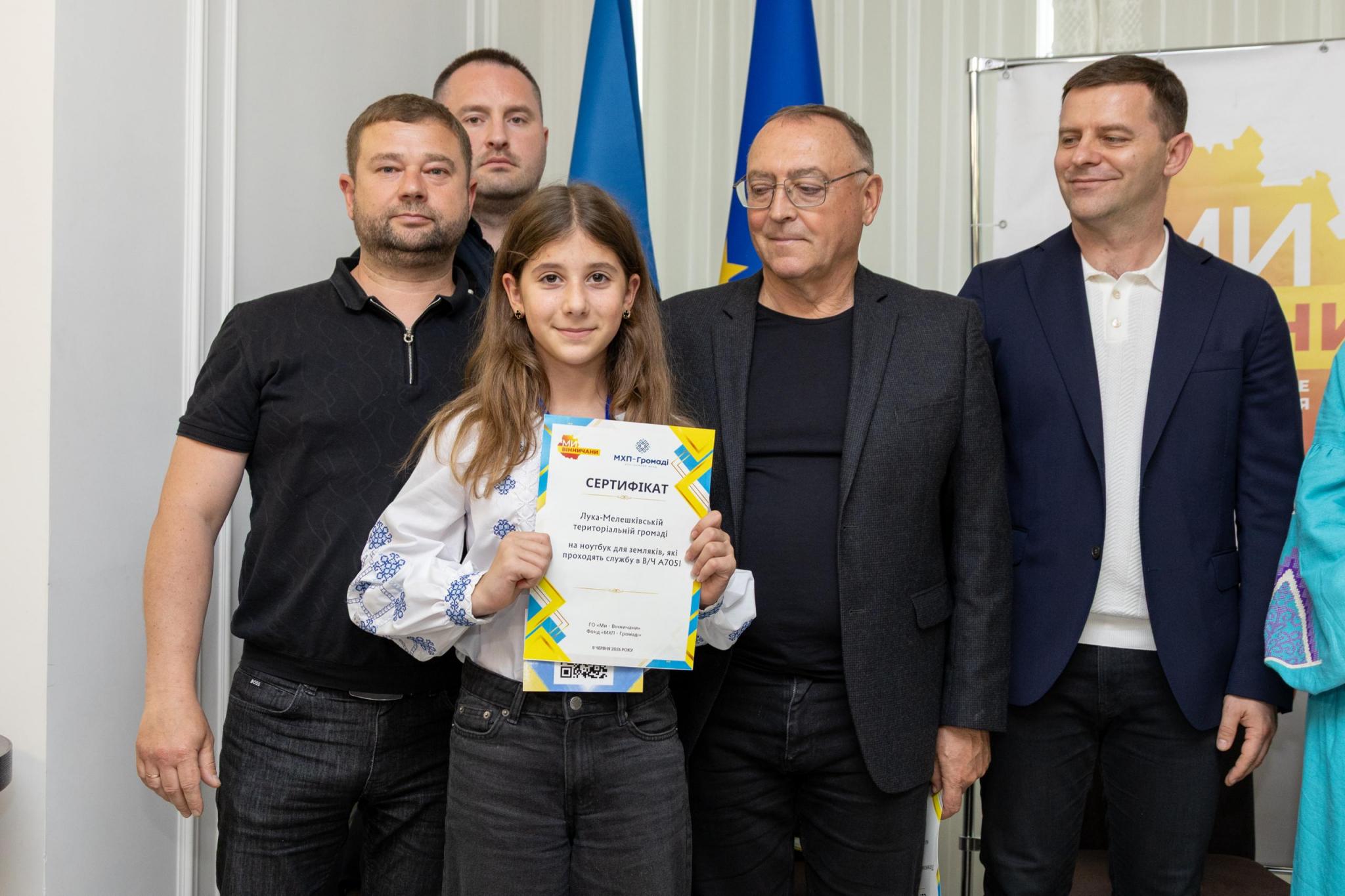 Новини Козятина - фото з Микола Філонов разом із партнерами передали військовим 13 автомобілів та обладнання на майже 5 мільйонів гривень (БФ «Український Альянс»)