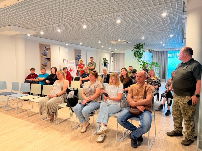 Новини Житомира - фото з У Коростишеві відбулася зустріч родин полонених з представниками Регіональної робочої групи Координаційного штабу з питань полонених