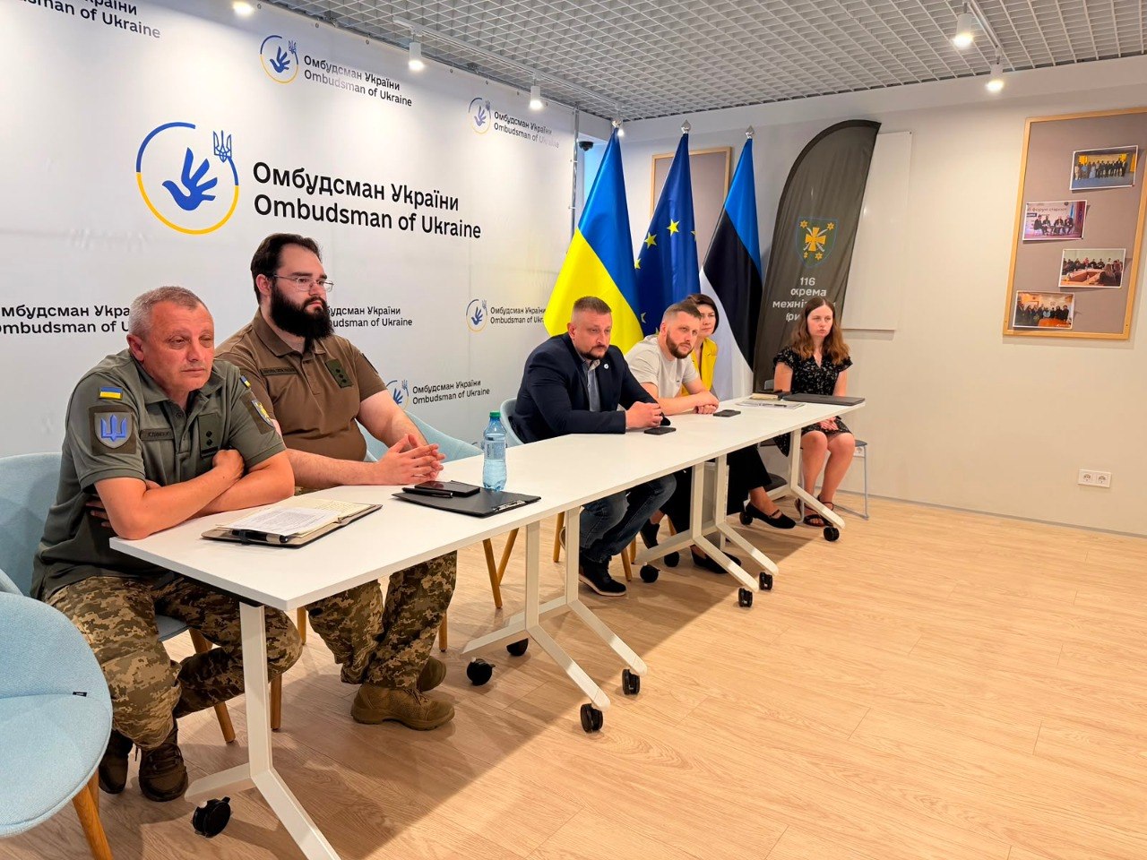 Новини Житомира - фото з У Коростишеві відбулася зустріч родин полонених з представниками Регіональної робочої групи Координаційного штабу з питань полонених