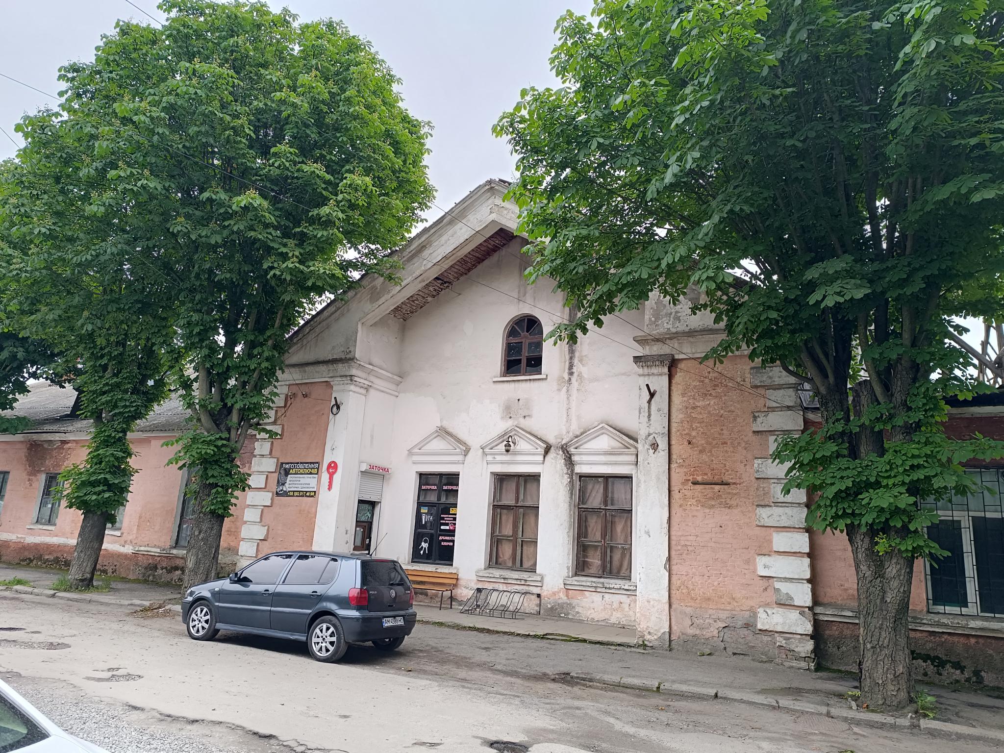 Новини Козятина - фото з Після обвалу даху баня повільно перетворюється на чергову «заброшку»