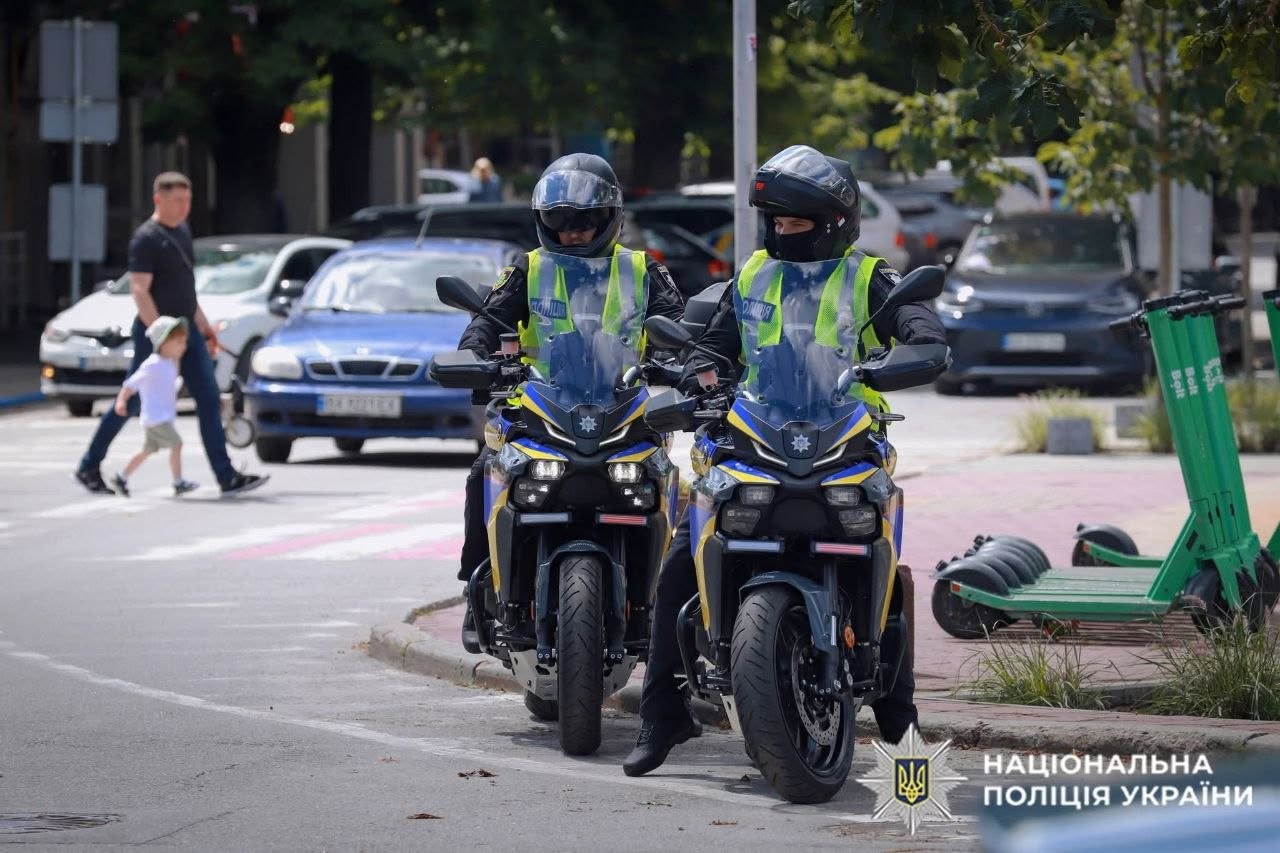 Новини Хмельницького - фото з У Хмельницькому патрулюватимуть поліцейські на мотоциклах