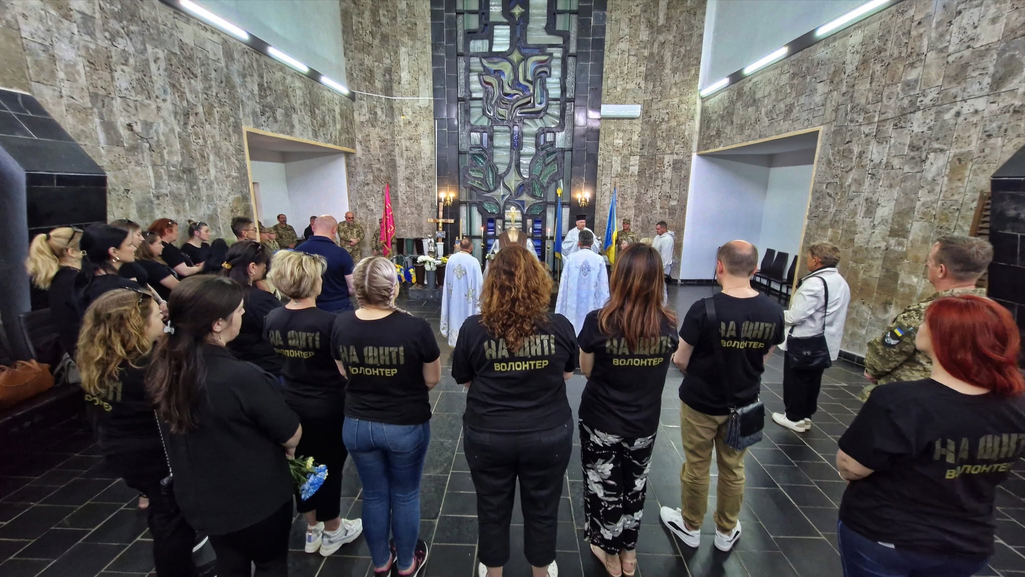 Новини Тернополя - фото з Тернопіль в останню путь провів Героя Андрія Стоцького