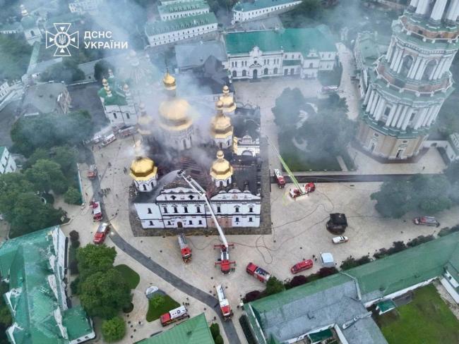 Новини Вінниці - фото з Вдарили по Лаврі, житлових будинках та пам'ятках: ворог випустив по Україні понад 680 ракет і дронів